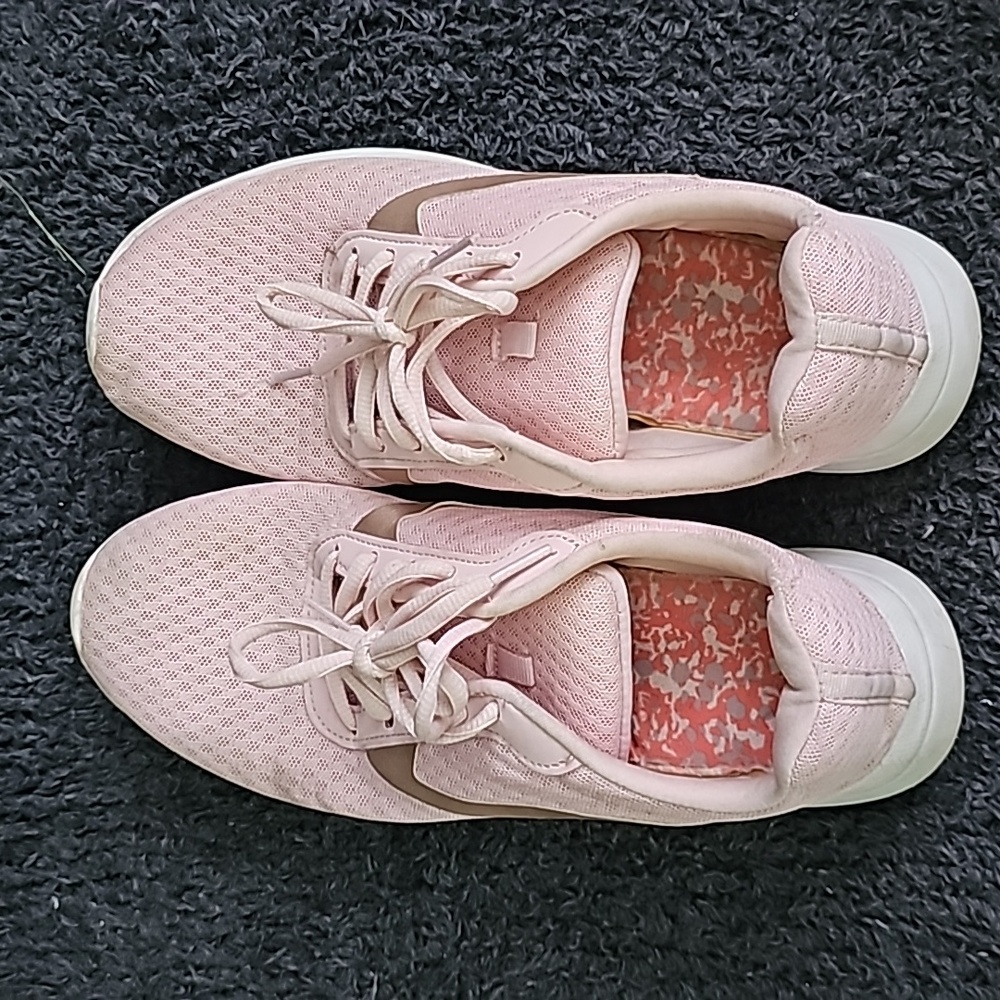 Walmart size 9.5 womens